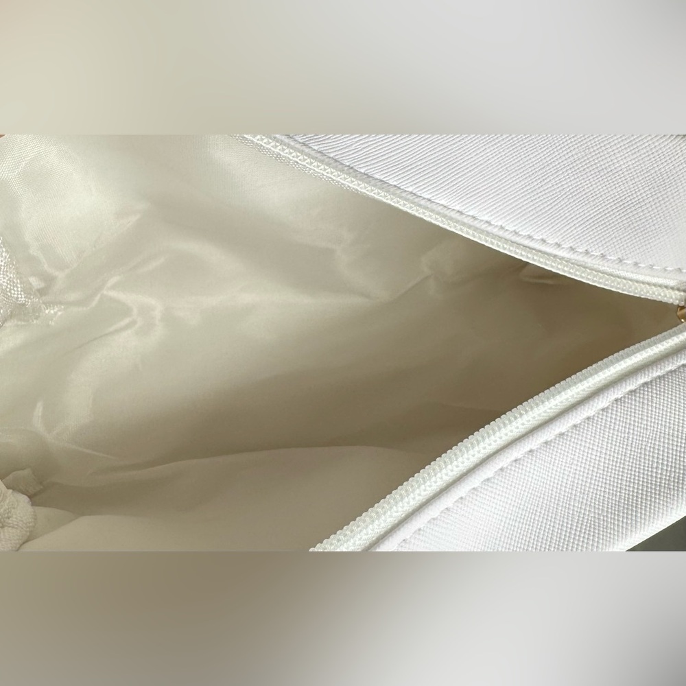 Elegant White Pearl and Crystal bride cosmetic bag gold accent - Picture 5 of 5